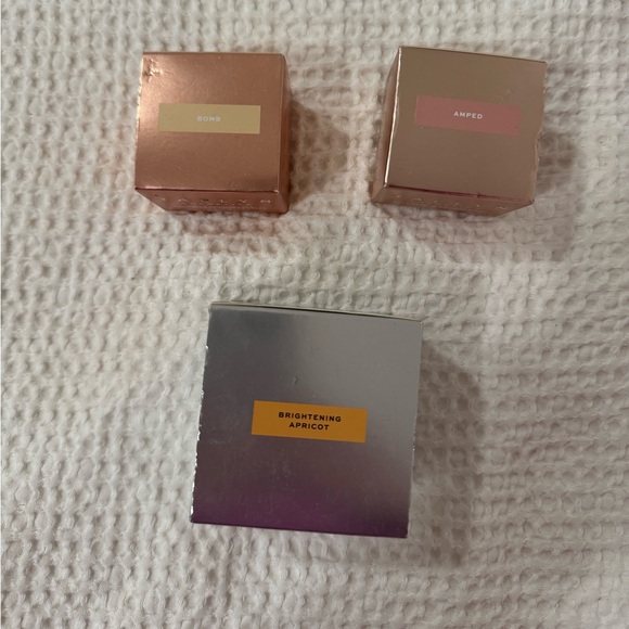 Jaclyn Cosmetics Loose Highlighter and Under Eye Powder - Picture 2 of 4